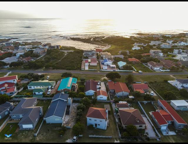 5 BEDROOM FREESTANDING SOLD IN DE KELDERS